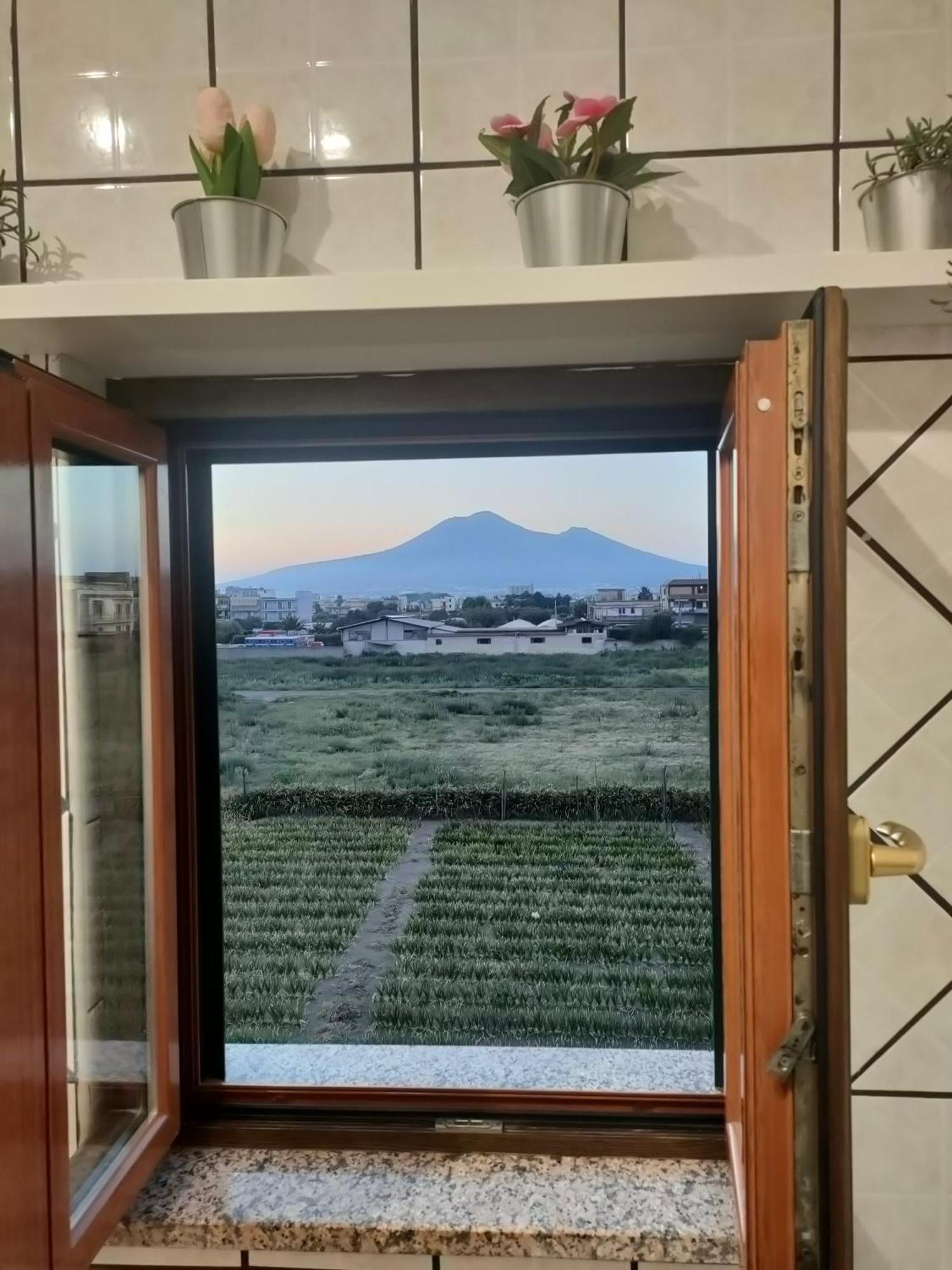 Appartamento Lilla Housing Castellammare di Stabia Esterno foto